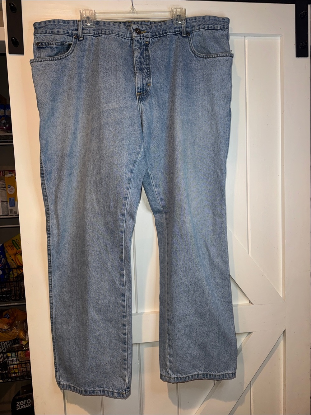 Cabela's Light Blue Relaxed Men's Jeans - Classic Straight Leg